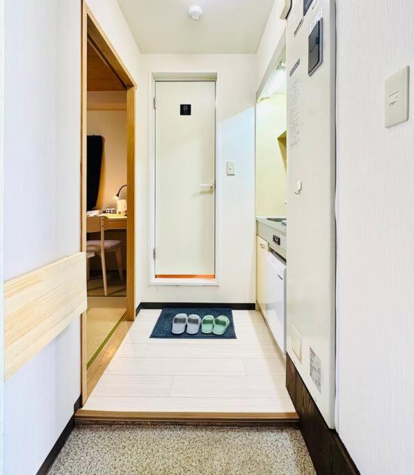 201号室花園町,萩之茶屋駅步行2分専用バスルームアクセス便利 Appartement